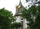 IMG 0481  Monumentet over "De Røde Khmer" rædselsregime ved Killing Fields